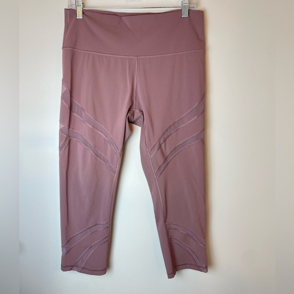 lululemon athletica Pants - Lululemon Wunder Under High-Rise Crop 21" *Luxtreme Mesh Red Dust Size 12